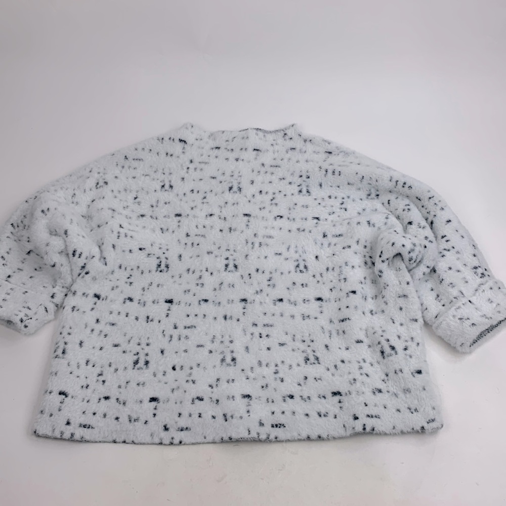 Calligraphie Soft Mock Turtleneck Sweater 3 Quarter sleeve Crop White Black XL